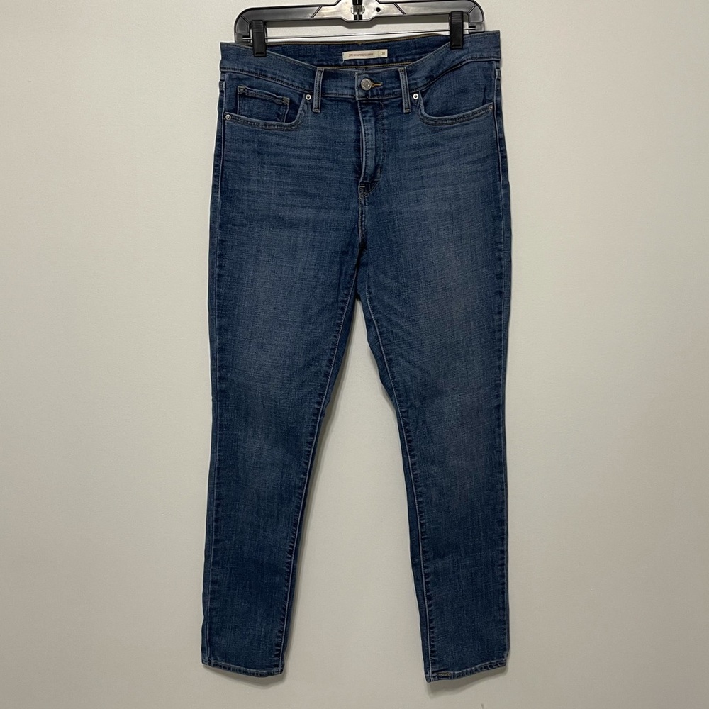 Levi’s 311 Shaping Skinny Jeans